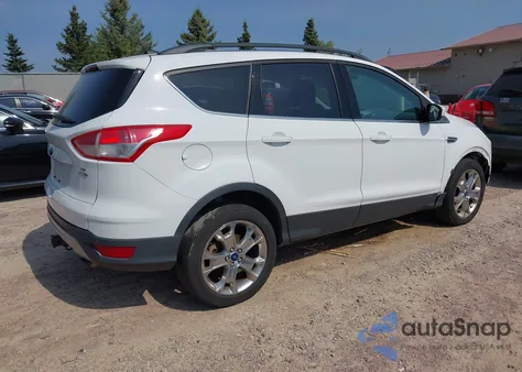 2015 Ford Escape Se z USA, uszkodzony, nr VIN 1FMCU9G9XFUA04838